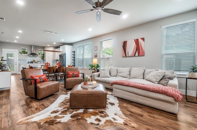 Photo - 2123 Ramsey Ave