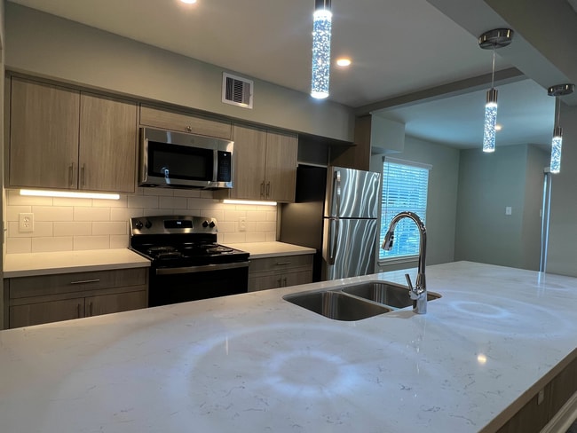 Photo - Woodway Garden Townhomes