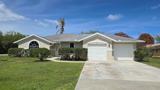 Building Photo - 2601 SE Creston Ln