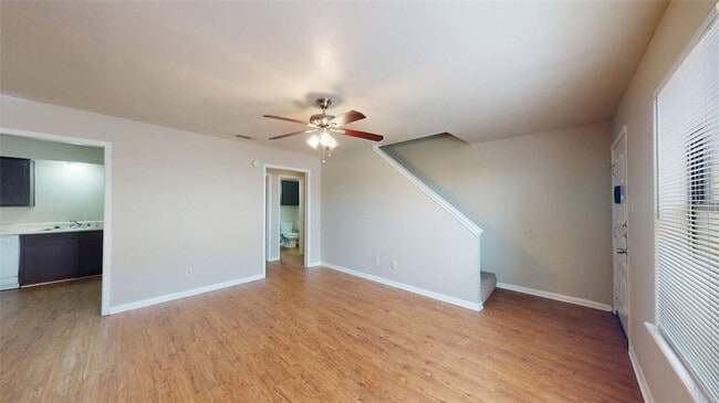 Photo - 2807 Longmire Dr Unit B