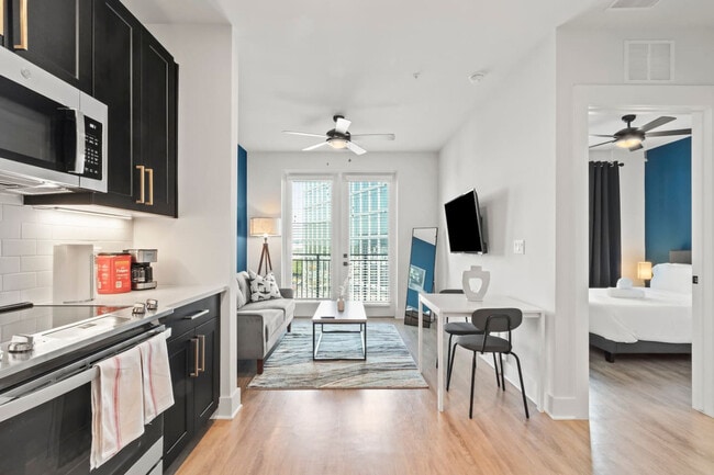 Building Photo - 2317 W Grace St Unit ID1313885P