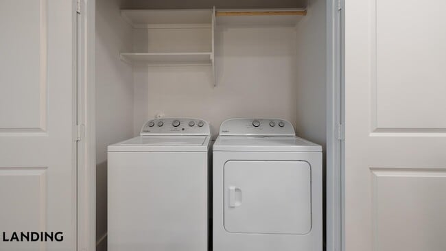 Photo - 502 E College St Unit 213