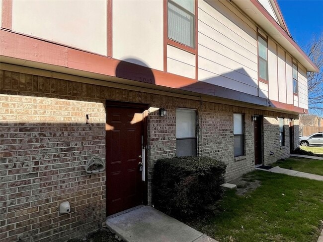Photo - 3055 Olympia Dr