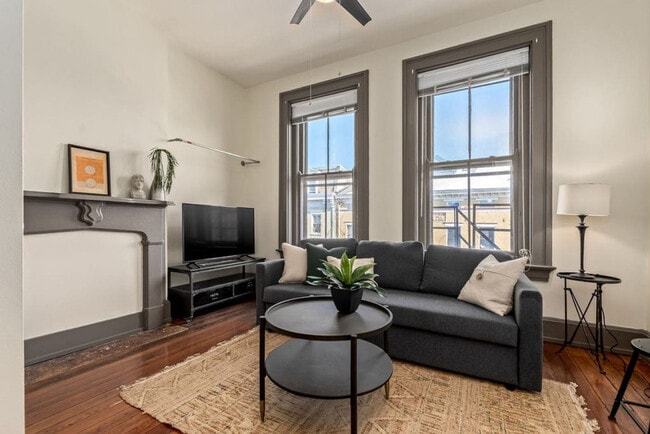 Photo - 126 E 13th St Unit ID1056027P