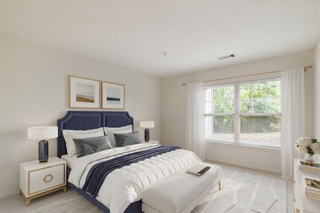 Photo - Everly Darien