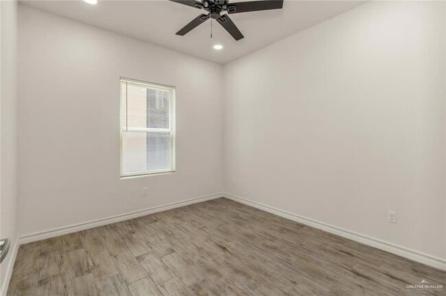 Photo - 900 E Redbud Ave Unit 16B6