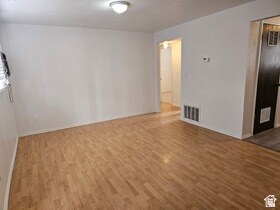 Photo - 215 N 400 W
