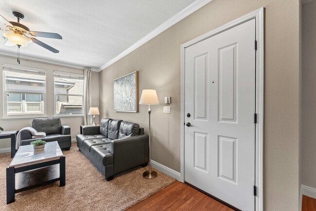 Building Photo - 11380 S Virginia St Unit SI FL2-ID1228269P