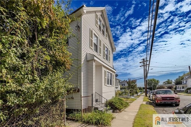 Photo - 67 Prentice Ave Unit 1