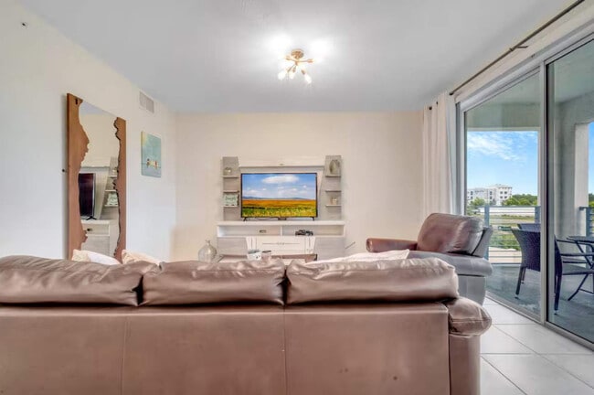 Photo - 4721 Clock Tower Dr Unit ID1359866P