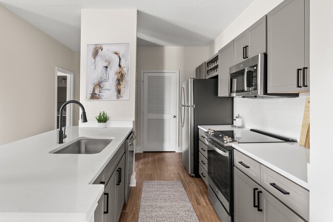 Building Photo - The Brodie