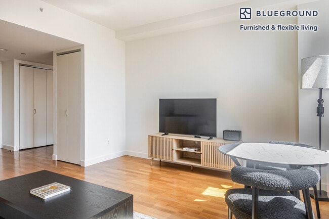 Photo - 88 Leonard St Unit FL20-ID1930