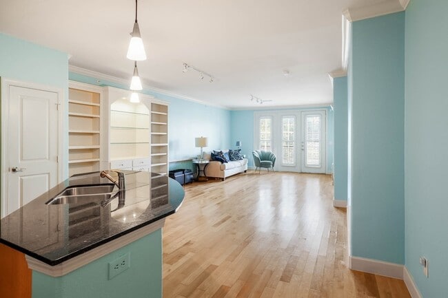 Photo - 3818 Holland Ave Unit 304