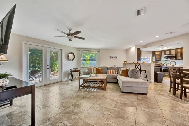 Photo - 2529 Croton Ave Unit ID1366627P