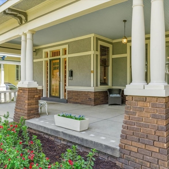 Building Photo - 28 S Barksdale St