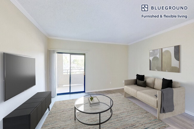 Building Photo - 10024 Paseo Montril Unit SI FL3-ID719A