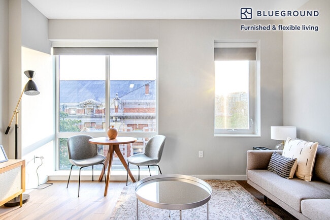 Photo - 3 Tingey Sq SE Unit FL3-ID274