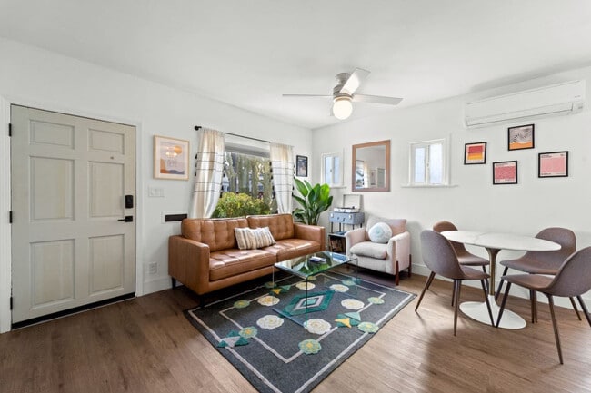 Building Photo - 2926 Polk Ave Unit ID1048806P