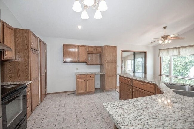 Photo - 1819 S Cranbrook Ave