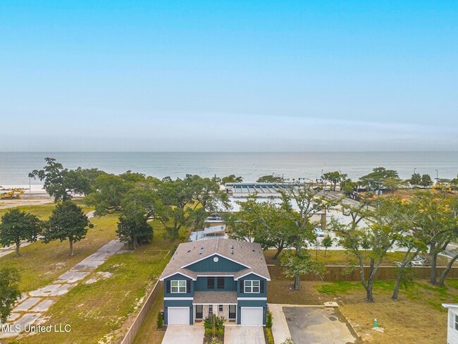 Photo - 114 Debuys Rd