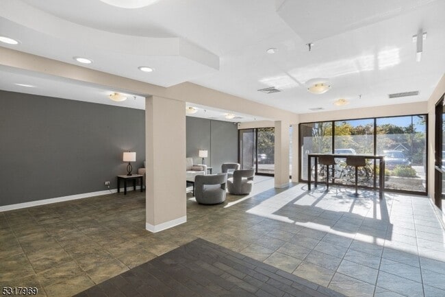 Photo - 41 Mt Kemble Ave