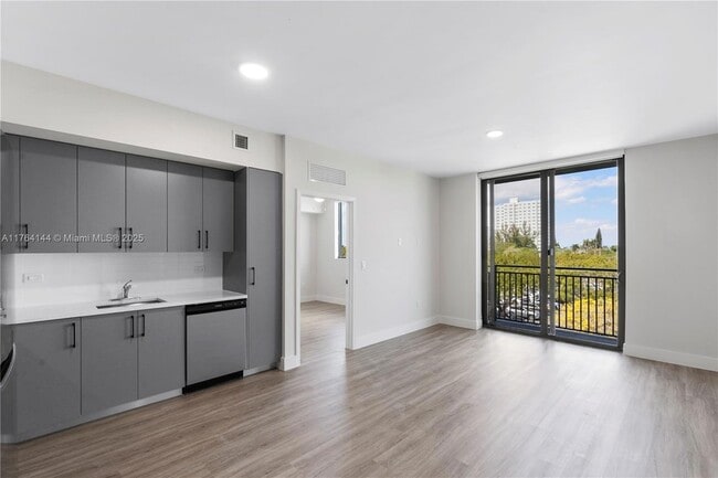 Photo - 1559 NW 15th Street Rd Unit 301