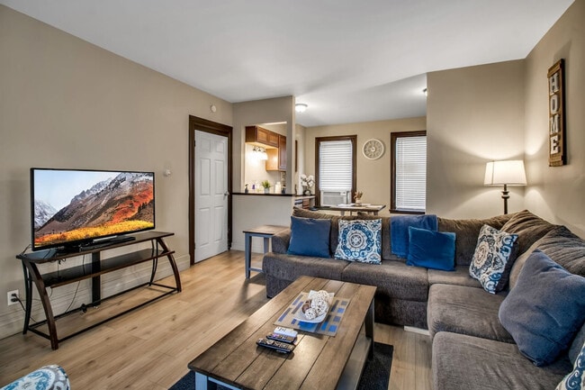 Photo - 24 B St Unit SI ID1609778P