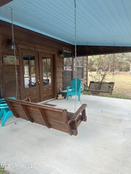 Photo - 10325 Clearwater Rd