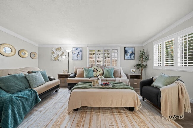 Building Photo - 10150 Sierra Madre Rd Unit SI ID1465020P