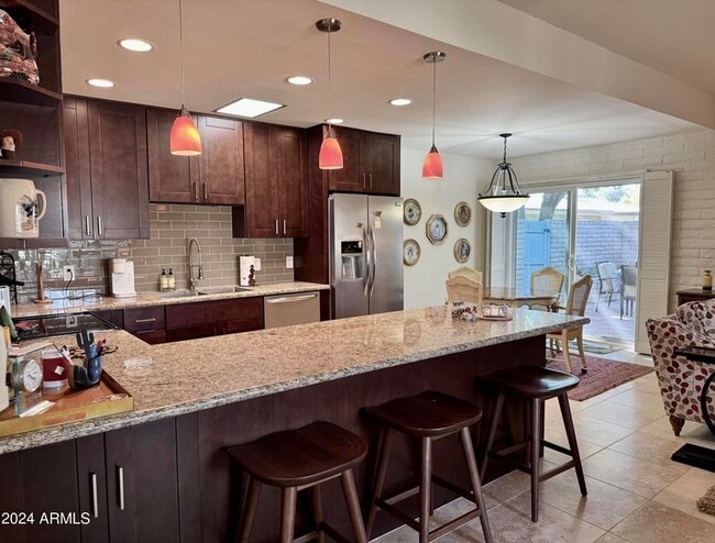 Photo - 4800 N 68th St