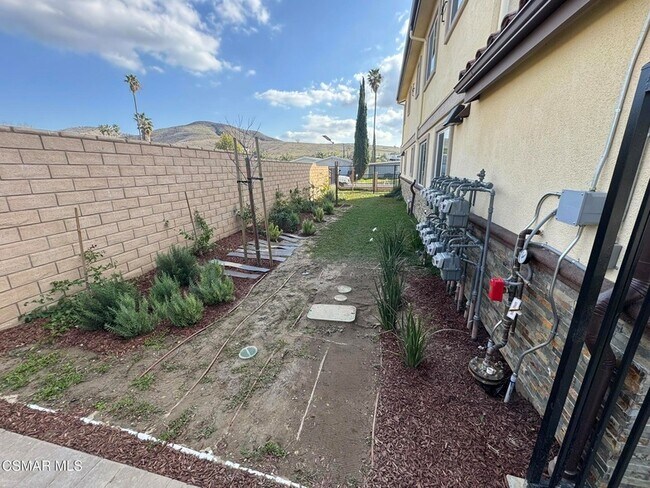 Photo - 1850 Buyers St Unit 202