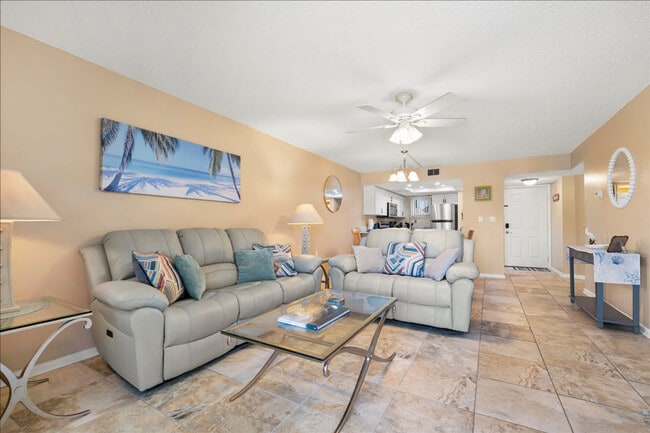 Building Photo - 95 Dondanville Rd Unit SI FL2-ID1509619P