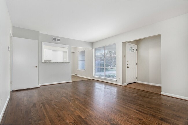 Photo - 6506 St Moritz Ave