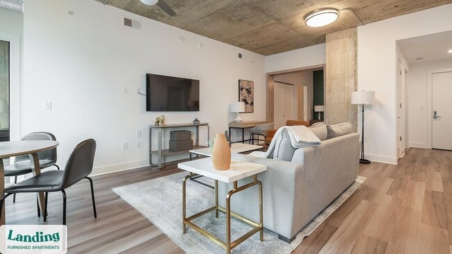 Photo - 5201 Leesburg Pike Unit 444