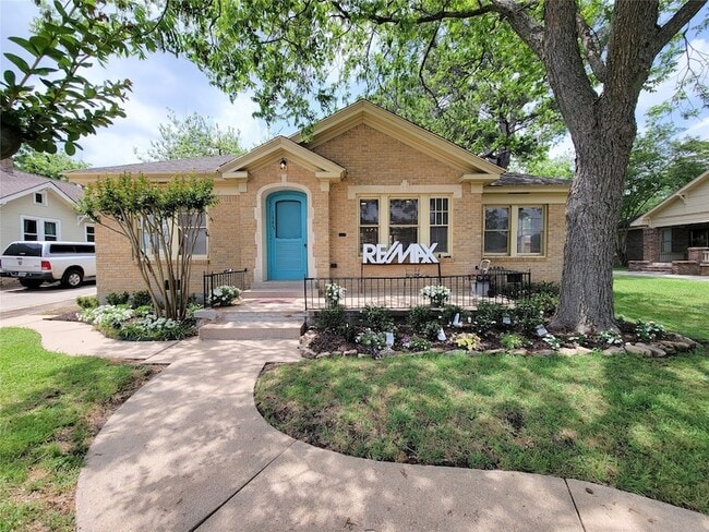 Building Photo - 1502 S Market St