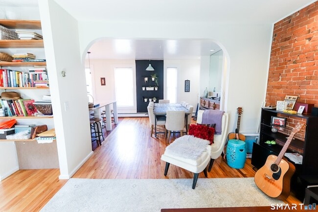 Photo - 182 Chestnut St Unit 2