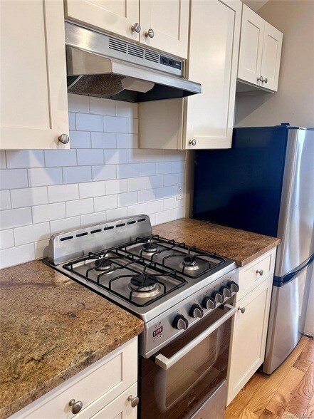 Photo - 12 Main St Unit Apt