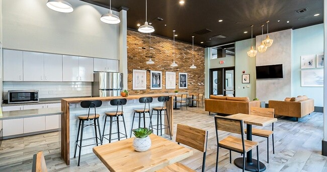 Photo - Estates on Maryland Apartments