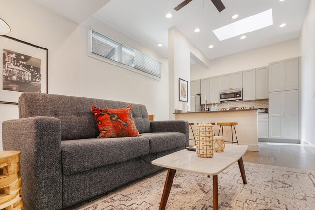 Building Photo - 127 Carondelet St Unit ID1272319P