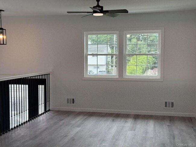 Photo - 495 Hawkins Rd