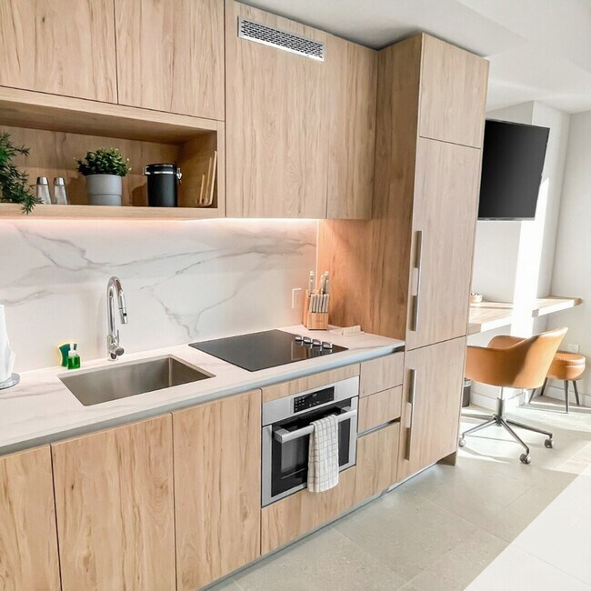 Photo - 11 NE 6th St Unit SI ID1389644P