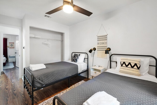 Photo - 1338 Nylic St Unit SI ID1319908P