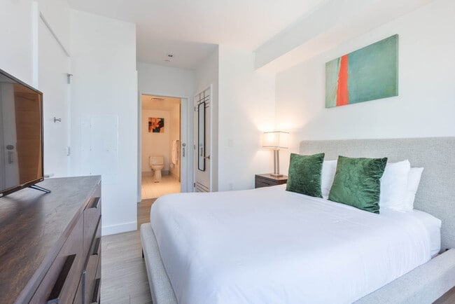 Photo - 290 Congress St Unit SI FL13-ID1512292P