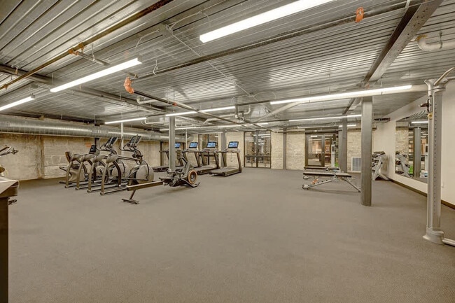 Photo - 1009 W Juneau Ave Unit ID1263030P