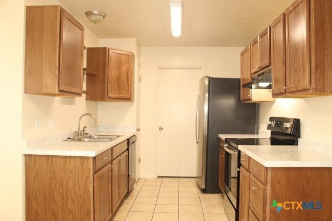 Photo - 2713 Fieldstone Dr