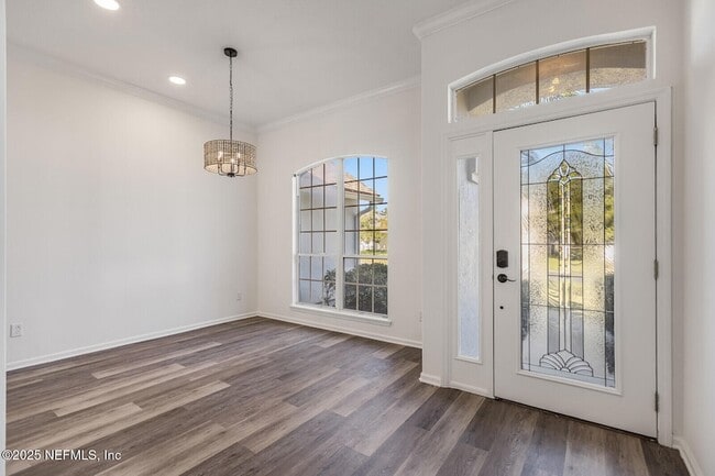 Photo - 737 Hazelmoor Ln