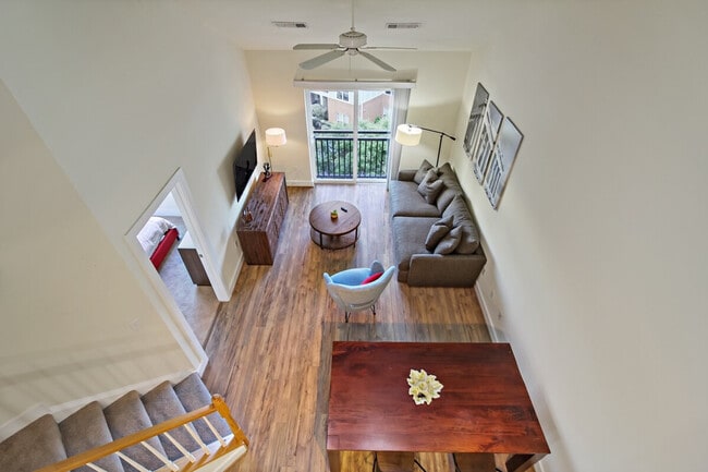 Photo - 599 John Carlyle St Unit SI ID1473418P