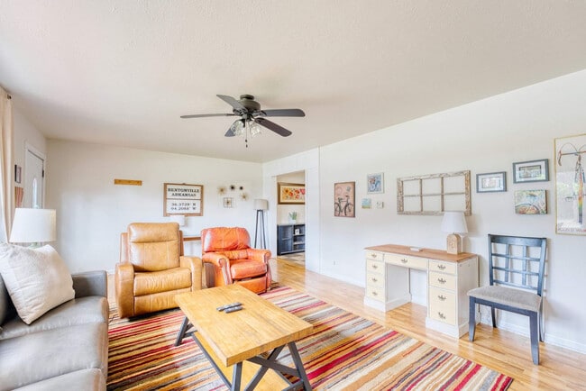 Photo - 312 Crestview Dr Unit ID1297039P