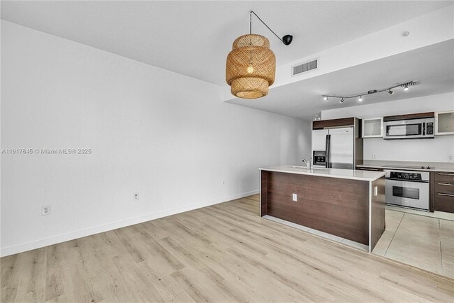 Photo - 1900 N Bayshore Dr Unit 2003