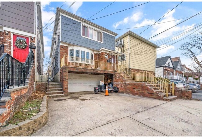 Photo - 93 Lord Ave Unit 1